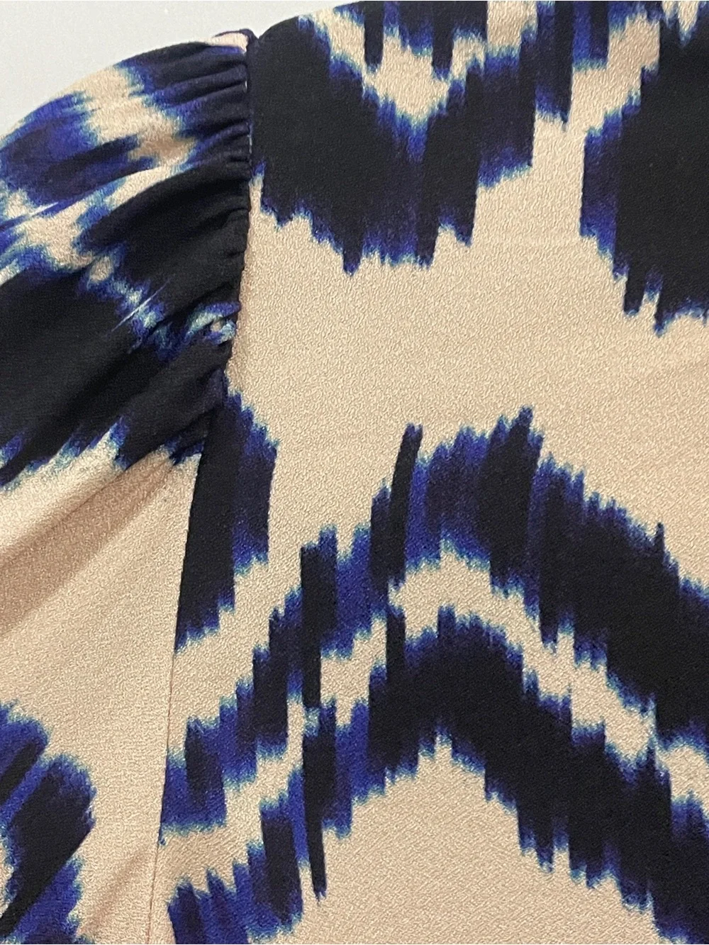 Ulla Johnson Beige and Navy Abstract Print Puff-Sleeve Blouse
